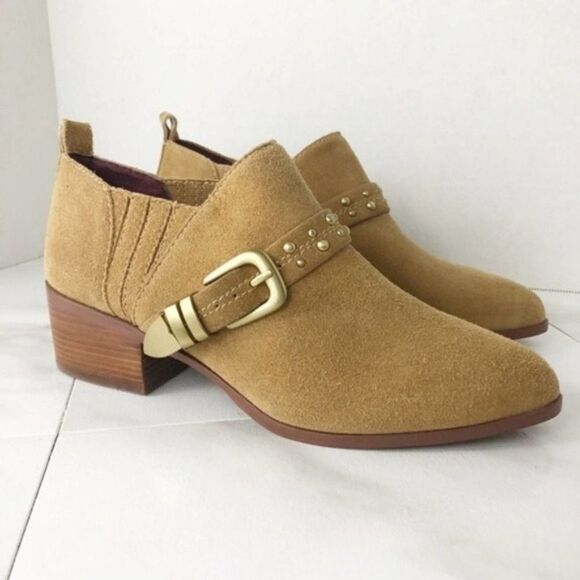 BCBGENERATION Loela Leather Wheat Ankle Bootie - Picture 2 of 8